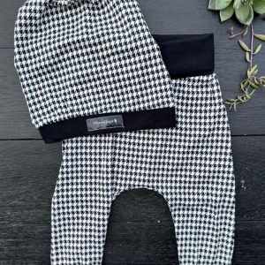 Blk and Wht Houndstooth harem pants and beanie